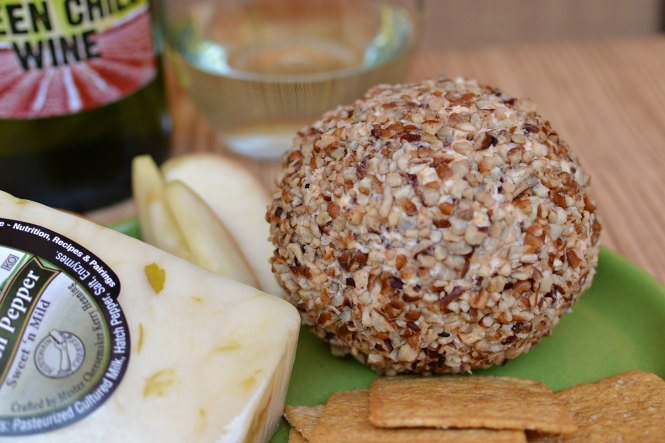 green chile cheddar cheese ball