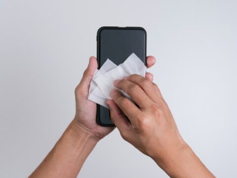 how to disinfect your smartphone
